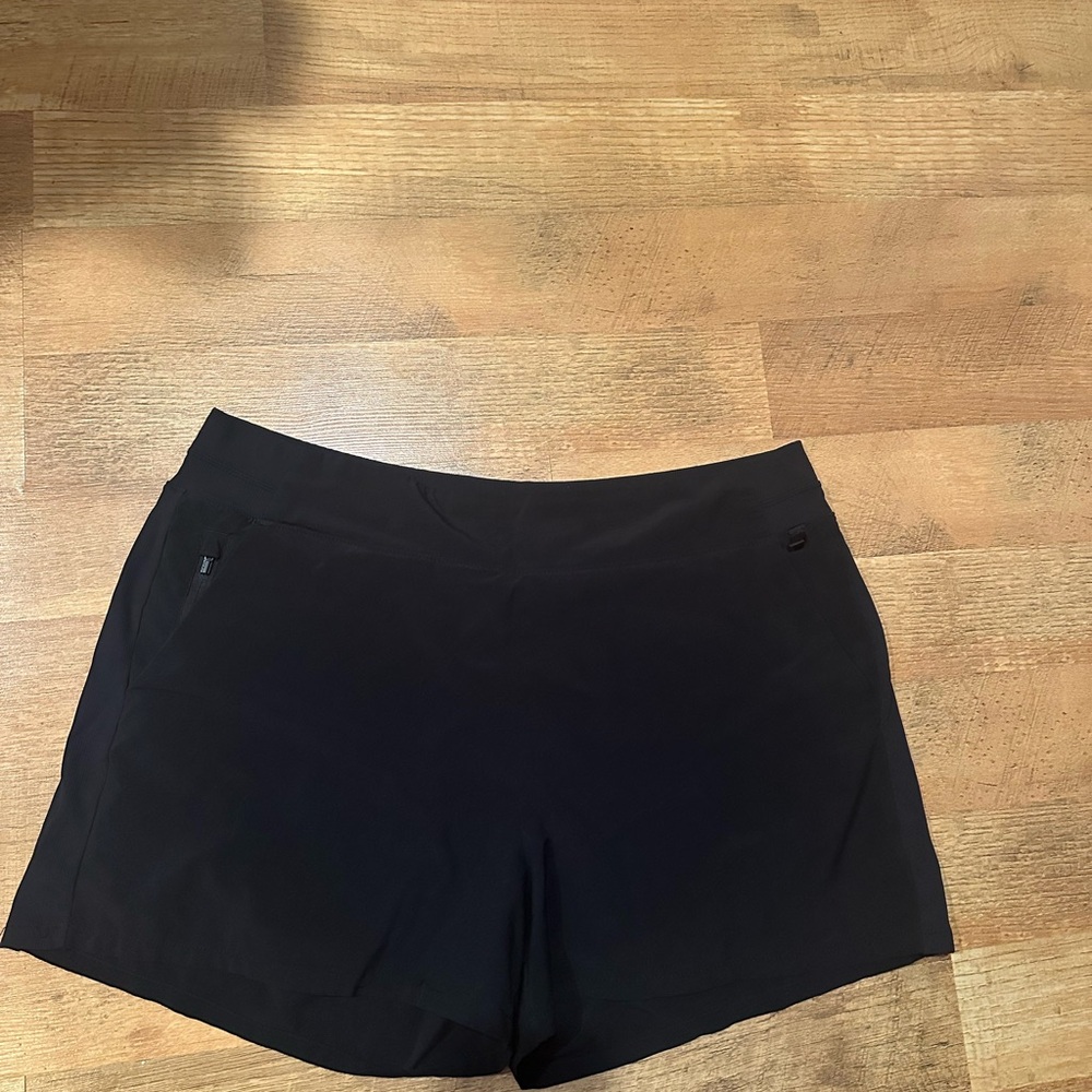 Athleta Women's Black Shorts
